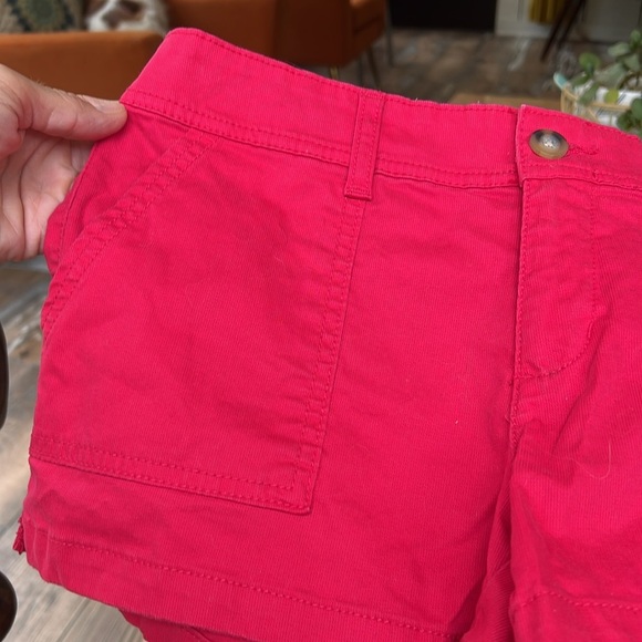 Arizona Jeans Women's dark pink shorts size 9. In great condition! - Picture 7 of 7